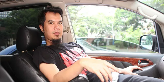 Ahmad Dhani: Kalau Al Terlalu Bahaya Bagi Farhat Abbas Ahmad Dhani: Kalau Al Terlalu Bahaya Bagi Farhat Abbas