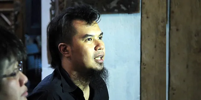 Dhani Kecewa Korban Dul Dibayar Nasi Bungkus Saat Diwawancara TV Dhani Kecewa Korban Dul Dibayar Nasi Bungkus Saat Diwawancara TV