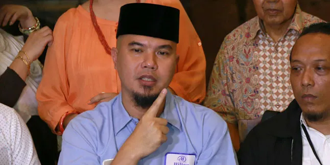 Ahmad Dhani: Menurut Saya Yang Bela Ahok Tolol Ahmad Dhani: Menurut Saya Yang Bela Ahok Tolol