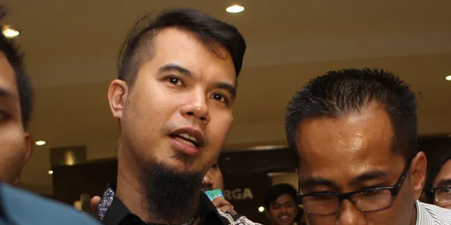 Ahmad Dhani: Saya Bawa Uang Untuk Keluarkan Dul Dari RSPI Ahmad Dhani: Saya Bawa Uang Untuk Keluarkan Dul Dari RSPI