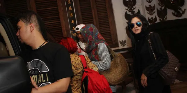 Ahmad Dhani: Semua Keluarga Datang ke Pernikahan Dengan Mulan Ahmad Dhani: Semua Keluarga Datang ke Pernikahan Dengan Mulan