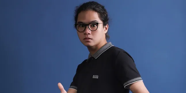 Ahmad Dhani Ulang Tahun, Dul Jaelani Beri Kejutan Bareng Mulan Jameela dan Safeea Ahmad Dhani Ulang Tahun, Dul Jaelani Beri Kejutan Bareng Mulan Jameela dan Safeea