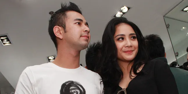 Air Siraman Raffi - Gigi Diambil Dari 7 Sumber di Tanah Suci