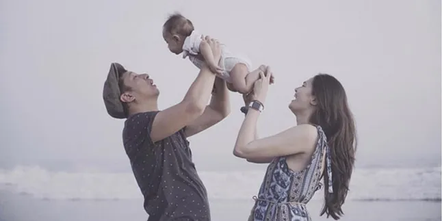 Ajak Bjorka ke Pantai Untuk Kali Pertama, Ringgo-Sabai Antusias