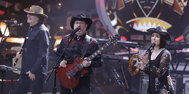 Ajarkan Lagu Rhoma Irama, Andrew Dangdut Cowboys: Dangdut Sudah Bisa Menembus Amerika Ajarkan Lagu Rhoma Irama, Andrew Dangdut Cowboys: Dangdut Sudah Bisa Menembus Amerika