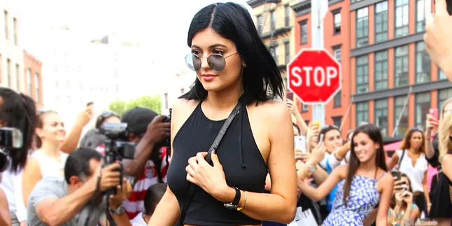 Akan Segera Menikah, Kylie Jenner Dihamili Tyga?