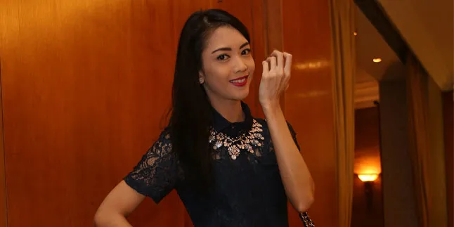 Akhir Pekan, Ririn Dwi Ariyanti Jalan Bareng Suami