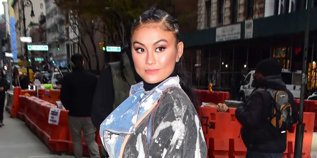 Agnez Mo Buka-bukaan Bareng Deddy Corbuzier Tentang Pro Kontra 'Darah Indonesia'