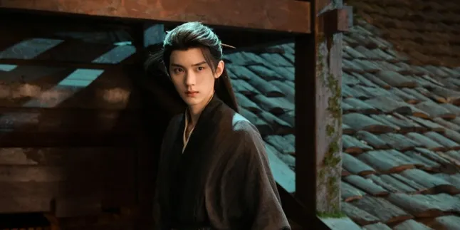 Aksi Latihan Zhou Yiran yang Totalitas Perankan Mu Qingyan di 'GENERATION TO GENERATION'