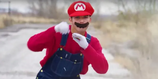 Aksi Parkour Super Mario di Dunia Nyata Ini Bikin Tercengang!