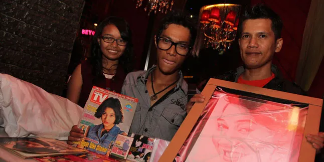 Aksi Bakti Sosial Nike Ardilla Fans Community