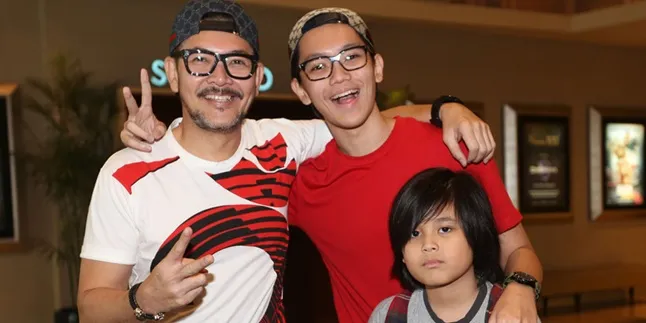 Akting Bareng, Honor Ferry - Brandon Salim Dibayar Sepaket?