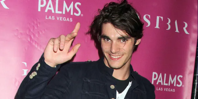 Aktor 'BREAKING BAD' Ingin Terjun ke Dunia Musik!