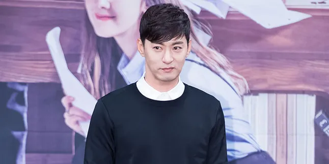 Aktor Joo Jin Mo Dikonfirmasi Pacaran dengan Seorang Dokter