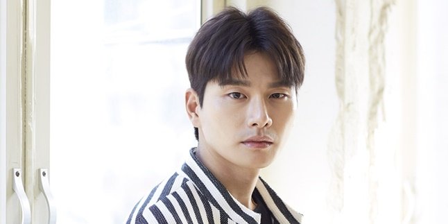 Actor Lee Yi Kyung Saves Person Who Was Going to Commit Suicide