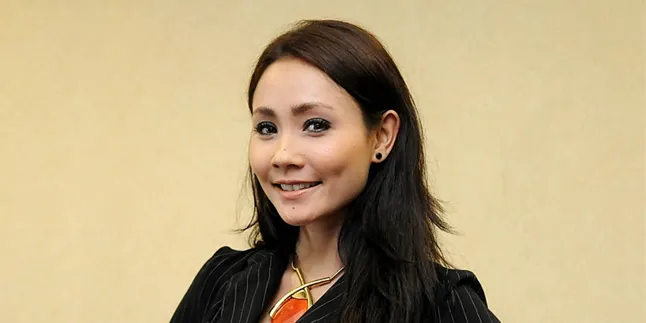 Aktris Cantik Cheverly Amalia Mantap Berkarir di Amerika