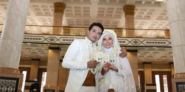 Akui Sempat Tertekan, Ratu Nansya Tetap Cinta Roby Geisha Akui Sempat Tertekan, Ratu Nansya Tetap Cinta Roby Geisha