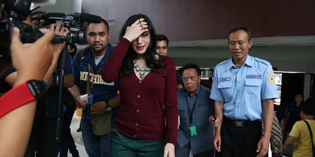 Akun Twitter Suami Jessica Iskandar Palsu!