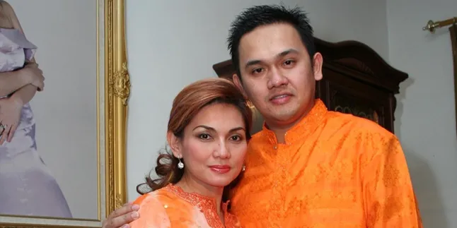 Akur, Farhat Abbas Pamer Foto di Rumah Baru Yang Kini Bertetangga Dengan Nia Daniati