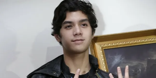 Al Ghazali Doakan Maia Estianty Bahagia Dalam Menjalani Hidup Barunya Al Ghazali Doakan Maia Estianty Bahagia Dalam Menjalani Hidup Barunya