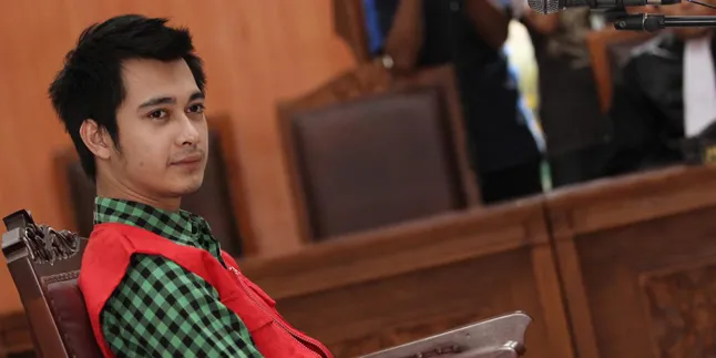 Alami Gangguan Pencernaan, Eza Gionino Tetap Puasa