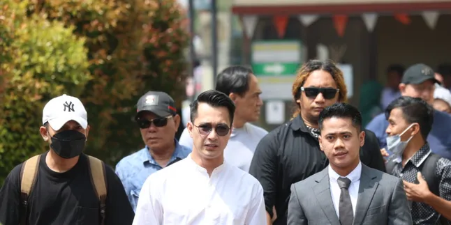 The Reason Eza Gionino Has Not Met His Children for a Month Revealed, Meiza Aulia Still Needs Space
