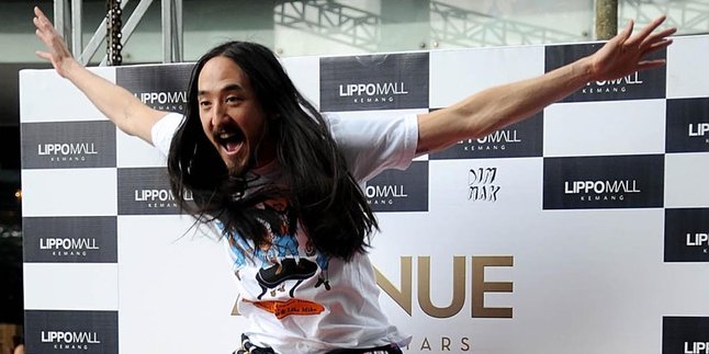 Alasan Mengapa Steve Aoki Senang Melempar Kue