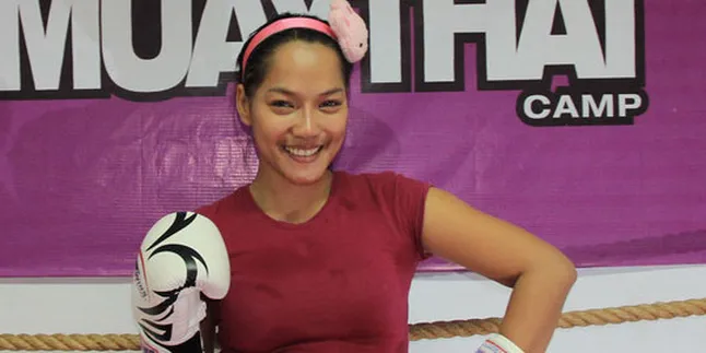 Alat DJ Jenny Cortez Mati Gara-Gara Pantat