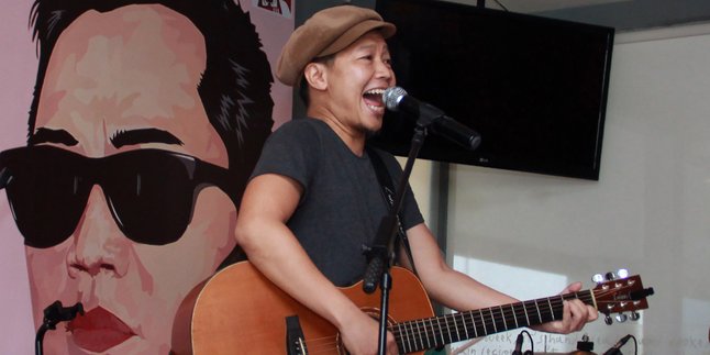 Album Baru, Sandhy Sondoro Tidak Berkolaborasi Dengan Musisi Lain