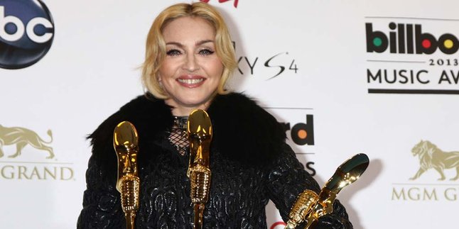 Album Dibajak, Madonna Ambil Tindakan Sigap Biar Tidak Merugi