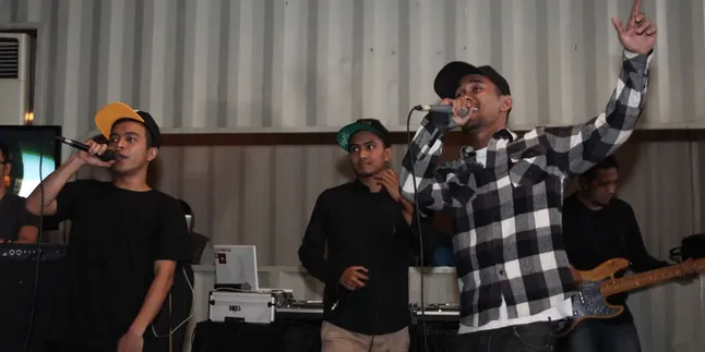 Album 'POSITIVITY', Kritik Neo Terhadap Industri Musik