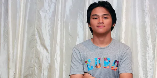 Aldi eks CJR Sampai Menangis Tampil di Konser Natal Aldi eks CJR Sampai Menangis Tampil di Konser Natal