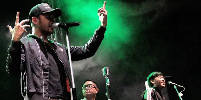 Alexa Resmi Berpisah Dengan Labelnya