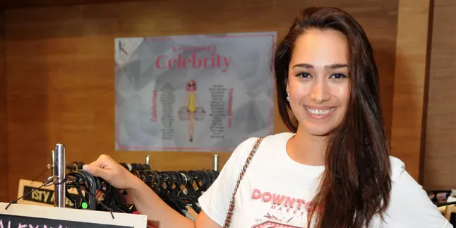 Jika Terasa Ketat, Alexandra Gottardo Pilih Sumbangkan Bajunya Jika Terasa Ketat, Alexandra Gottardo Pilih Sumbangkan Bajunya