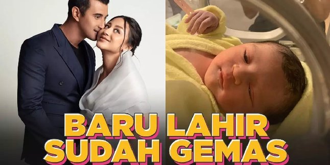 Ali Syakieb & Margin Wieheerm Blessed with a Unique Baby Girl