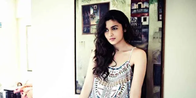 Alia Bhatt Akui Jadi Korban Bullying Saat Kecil Alia Bhatt Akui Jadi Korban Bullying Saat Kecil