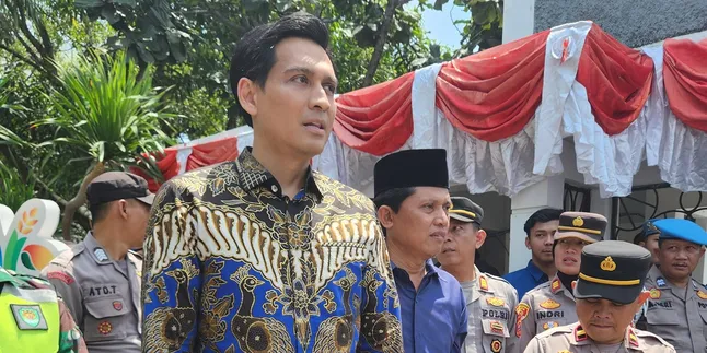 Aliansi Anti Narkoba Desak Kandidat Pilkada Indramayu Terbukti Bersih dari Narkoba, Lucky Hakim Siap Jalani Tes Aliansi Anti Narkoba Desak Kandidat Pilkada Indramayu Terbukti Bersih dari Narkoba, Lucky Hakim Siap Jalani Tes