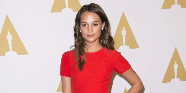 Alicia Vikander Akan Perankan Lara Croft, Gantikan Angelina Jolie