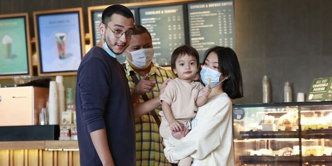 Aliff Alli Finally Meets His Child, Aska Ongi Responds Coldly