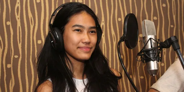 Alika Princess Tetap Prioritaskan Kuliah