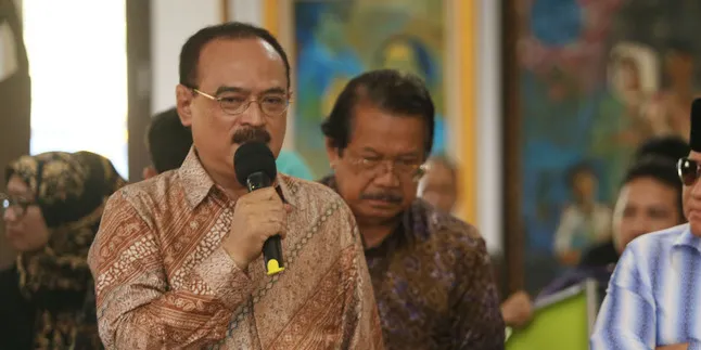 Almarhum Idris Sardi Biasa ke Mana-Mana Simpan Cabe di Tas Almarhum Idris Sardi Biasa ke Mana-Mana Simpan Cabe di Tas