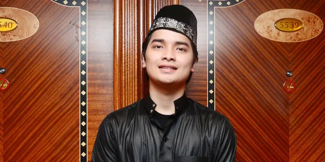 Alvin Faiz Nikah Muda, Sang Mama Sempat Tak Rela & Kurang Setuju Alvin Faiz Nikah Muda, Sang Mama Sempat Tak Rela & Kurang Setuju