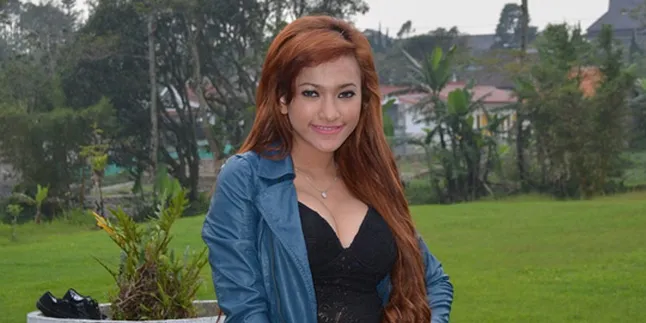 Amel Alvi: Itu Bukan Foto Aku