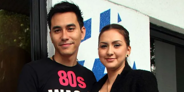 Anak-Anak Darius Sinathrya - Donna Agnesia Biasa Ditinggal