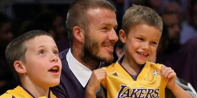 Anak-Anak David Beckham Pun Tertular Virus Gangnam Style! Anak-Anak David Beckham Pun Tertular Virus Gangnam Style!