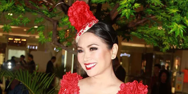 Anak Beranjak Remaja, Titi DJ Jadi Jarang Pergi Bersama