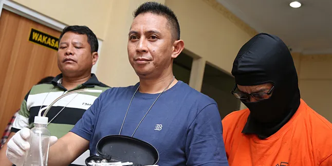 Anak dan Istri Fariz RM Pilih Bungkam Anak dan Istri Fariz RM Pilih Bungkam