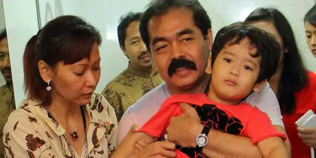Anak Disunat, Inul Teteskan Air Mata Anak Disunat, Inul Teteskan Air Mata