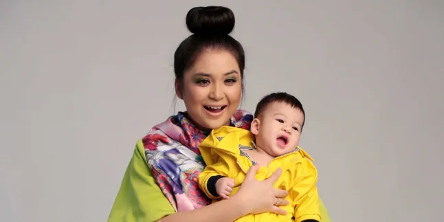 Anak Lagi Aktif, Putri Titian Akui Sempat Kewalahan