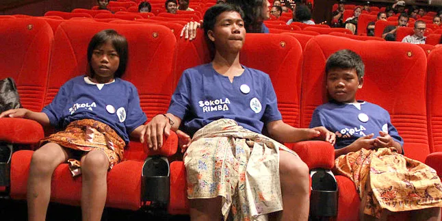 Anak Rimba Kepanasan Saat Kunjungi Jakarta